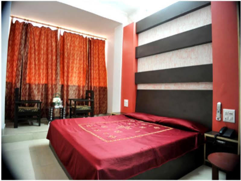 Hotel Gyan Haridwār Buitenkant foto